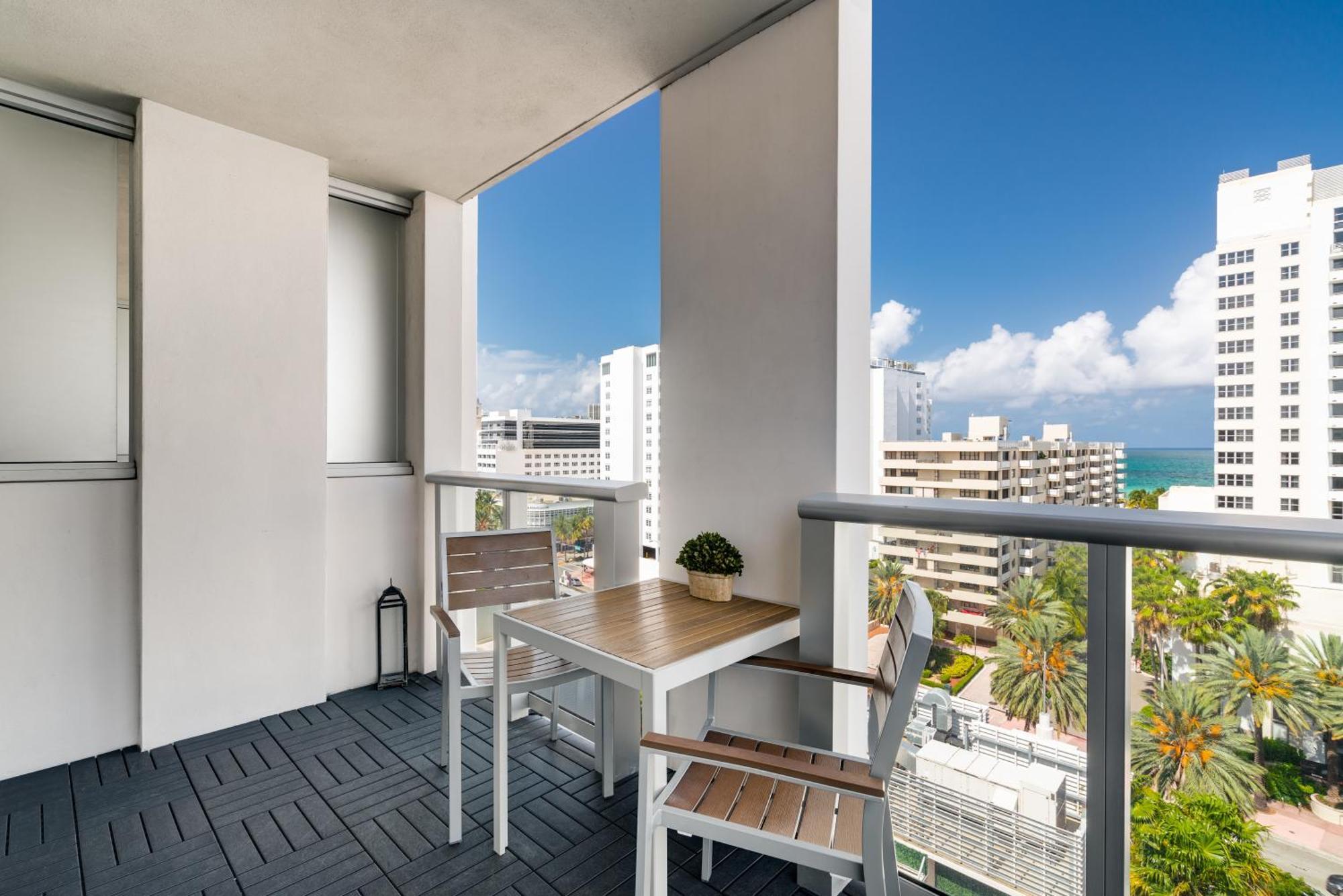 Iberostar Waves Berkeley Shore Miami Beach Exterior foto